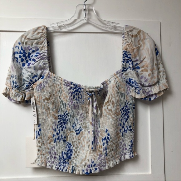 NWT Aritzia Wilfred smocked floral crop top pastel colors M - Picture 2 of 8